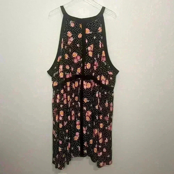 Torrid Haulter Floral Polka Dot High Neck Skater Dress NWT 6 6X 30 - Picture 4 of 10